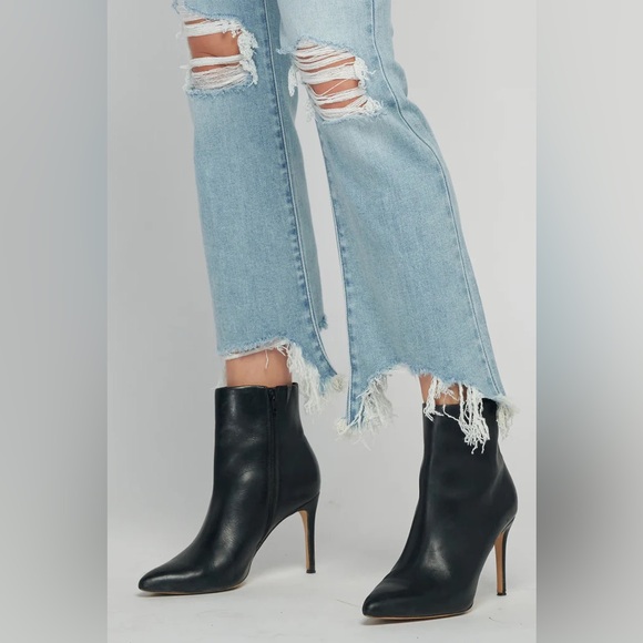 Hidden [HAPPI] DISTRESSED CROPPED FLARE - Picture 2 of 4